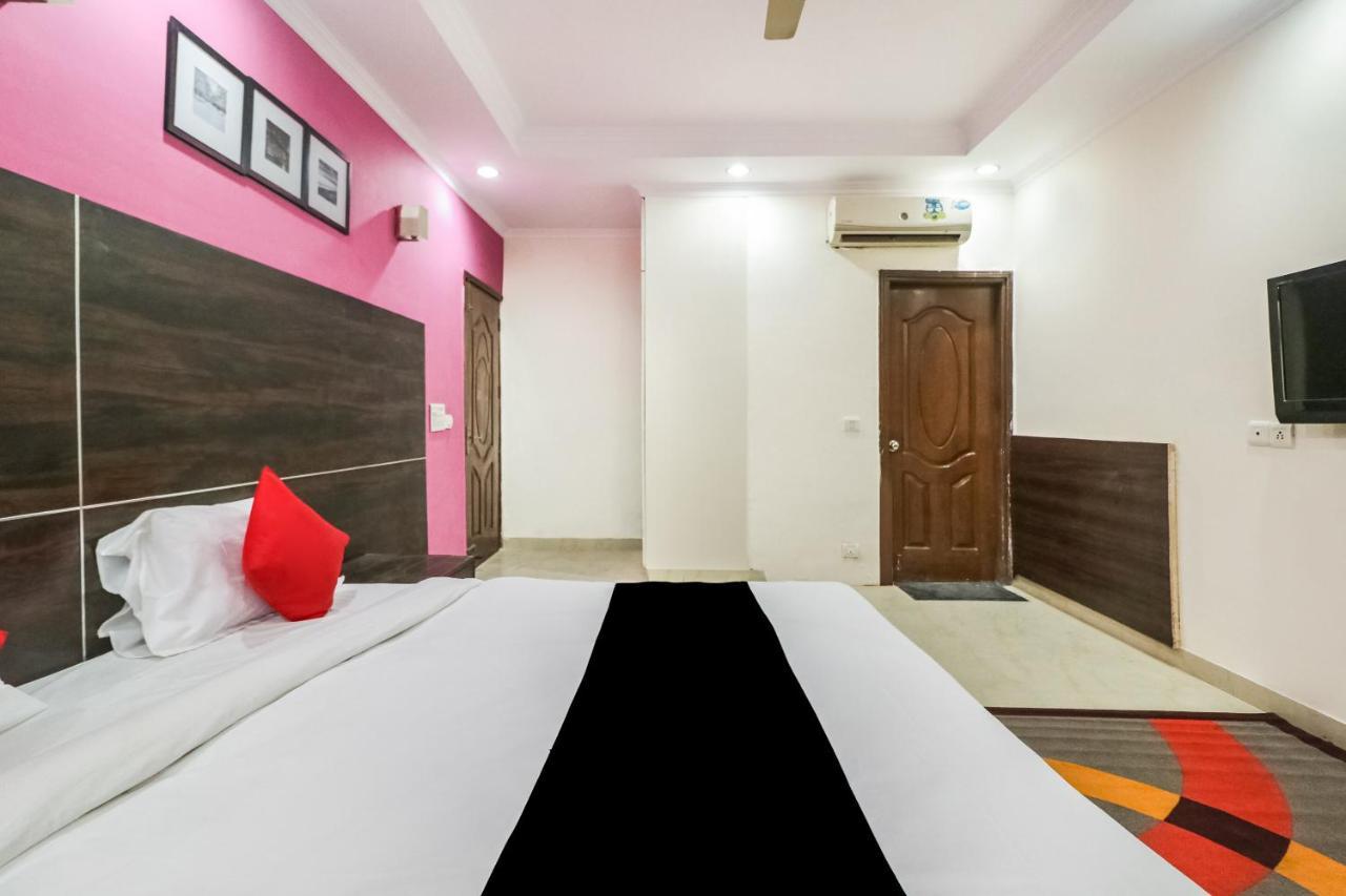 Capital O Hotel Bms Near Appu Ghar Gurgaon Extérieur photo